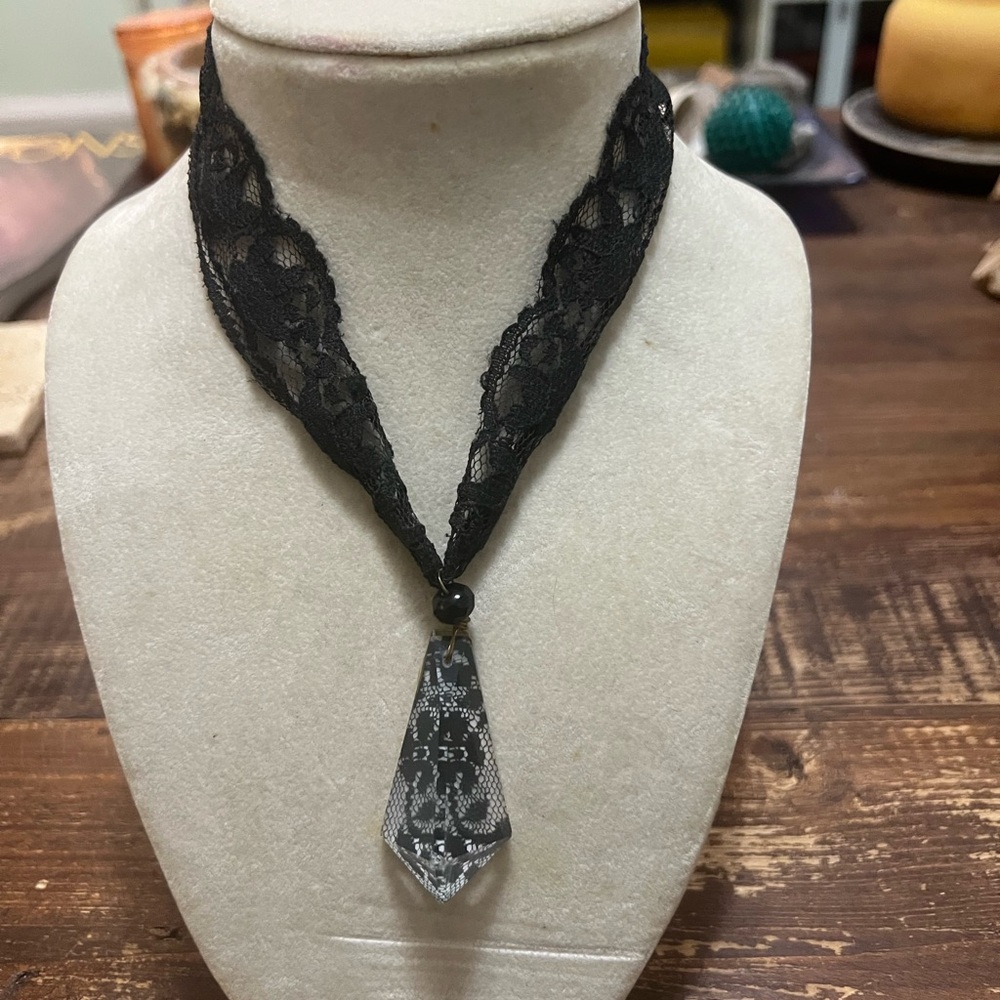 Gorgeous Black Lace Necklace